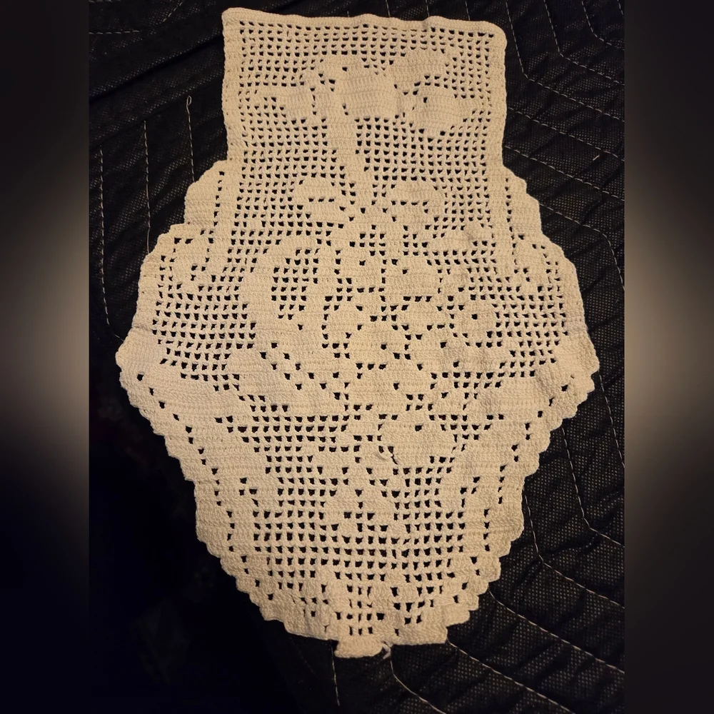 VTG VGUC 3 Piece Filet Doily Set